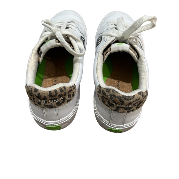 Cariuma Salvas Sneaker - Women’s size 9.5 - Picture 3 of 8